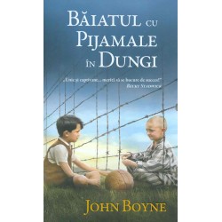 Baiatul cu pijamale in dungi