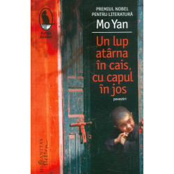 Un lup atarna in cais, cu capul in jos