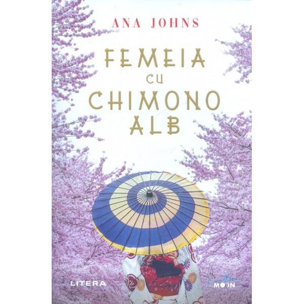 Femeia cu chimono alb